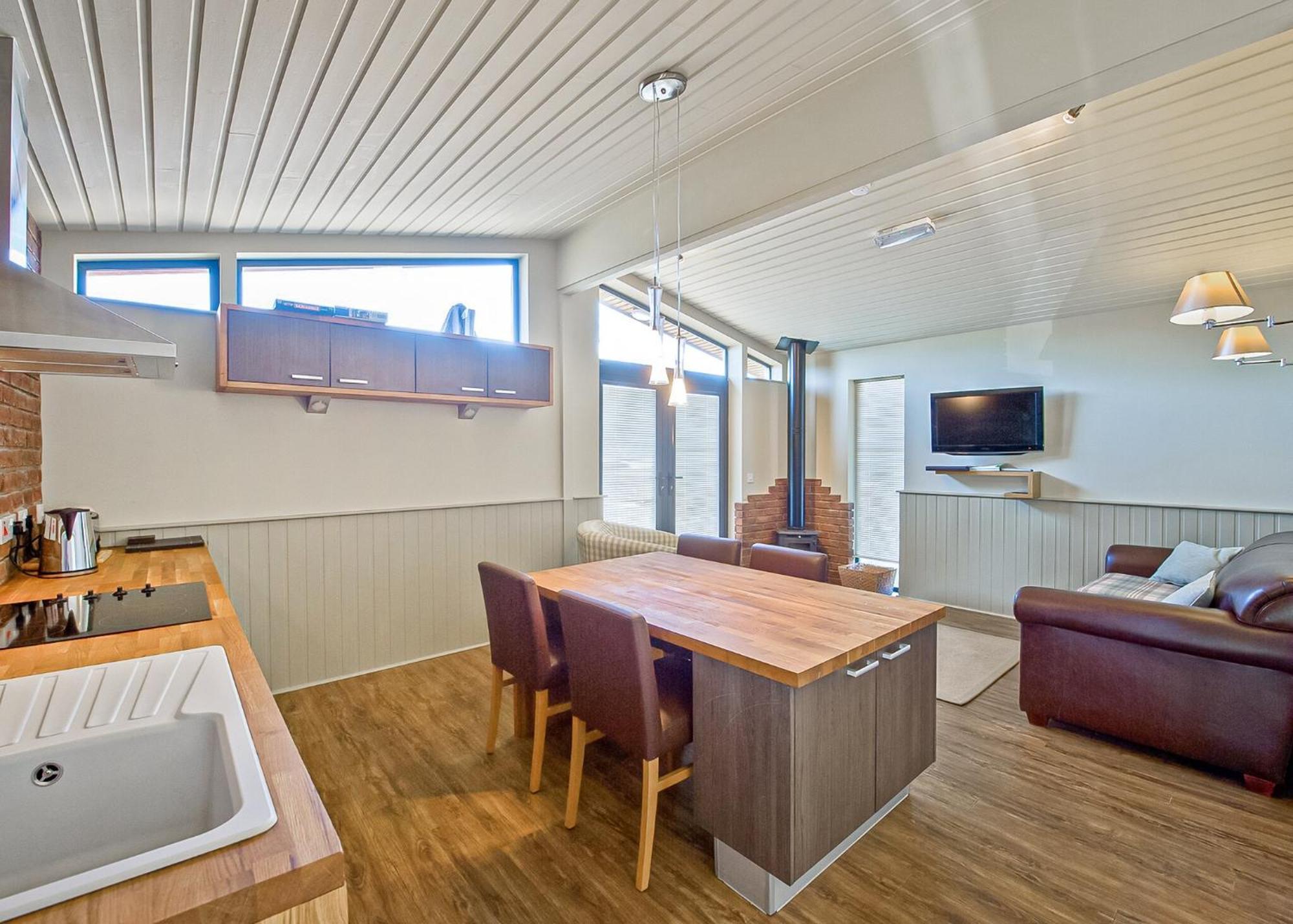 The Sherwood Hideaway Lodges Bothamsall Exterior foto